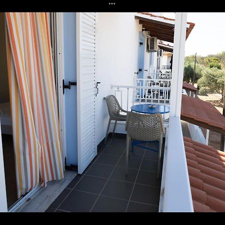 Papoulias Rooms Elafónisos Eksteriør bilde